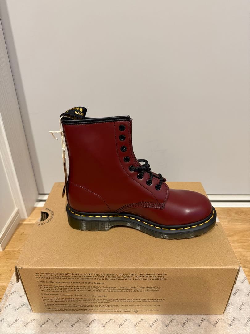 【新品】Dr.マーチン1460 8ホールレザーレースアップブーツ/チェリーレッド