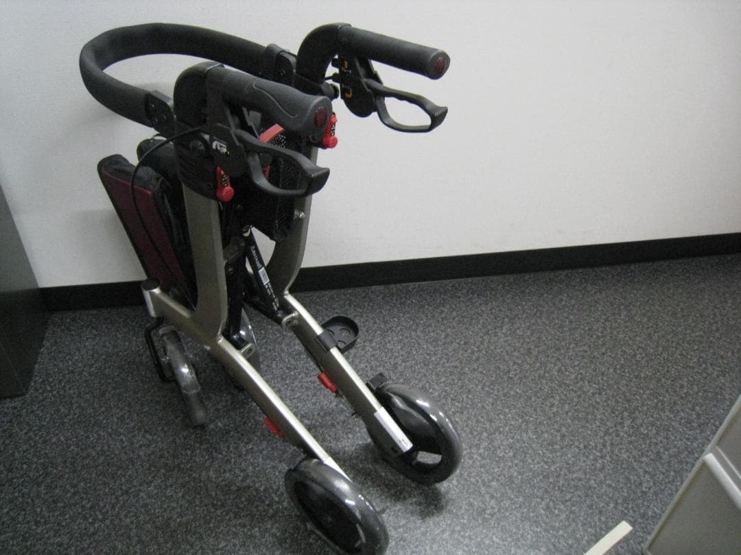 介護用品 歩行車 リトルターン ハイタイプ アロン化成 安寿 リハビリ ③