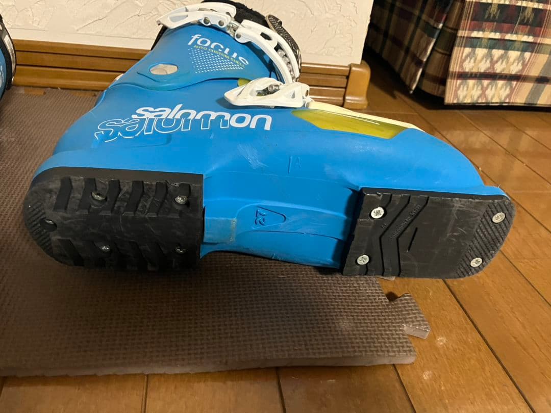 SALOMON　サロモン スキーブーツ 27.5cm 足幅広め 保温性高
