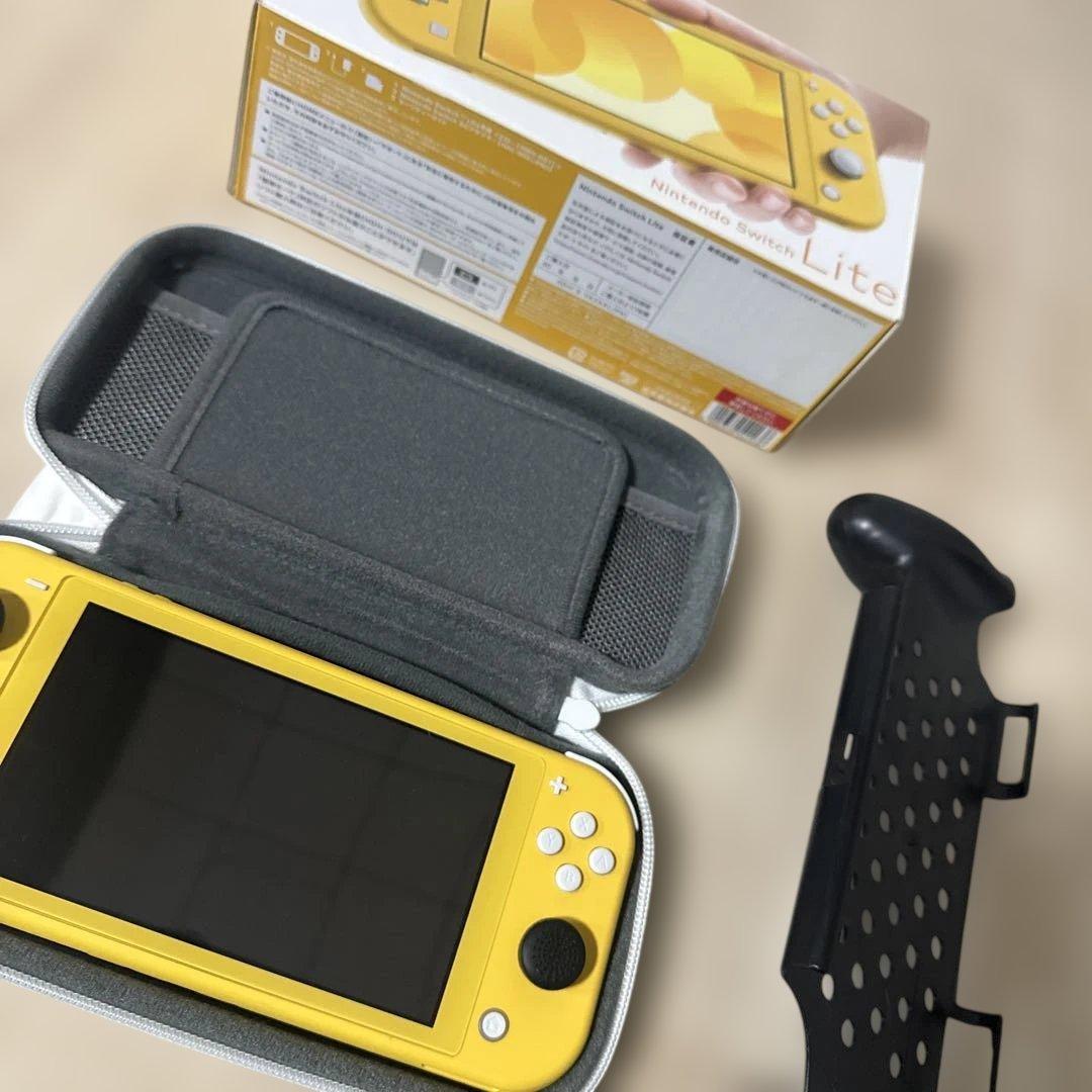 専用です！Switchライト　本体　ケース付き