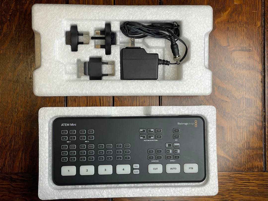 Blackmagic ATEM Mini ビデオスイッチャー