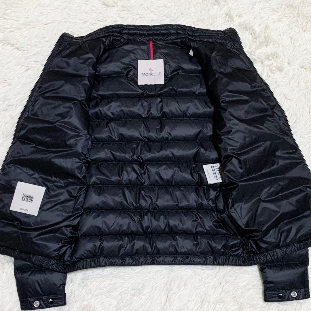 【未使用に近い】モンクレール ライトダウン AGAY ロゴワッペン ブラック0