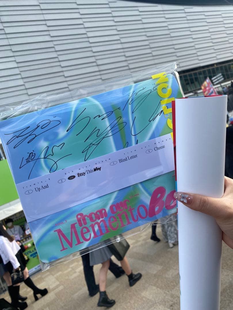 直筆サイン入り フォトカード、ポスターなし