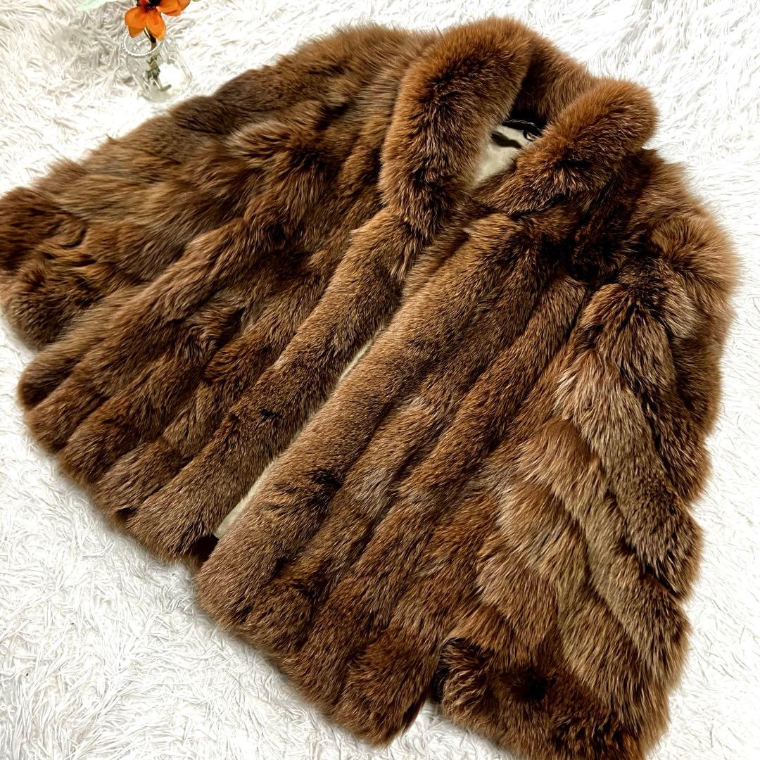 ✨セントピさん専用✨SAGA FOX 最高級フォックスファーコート 銀サガ 刺繍