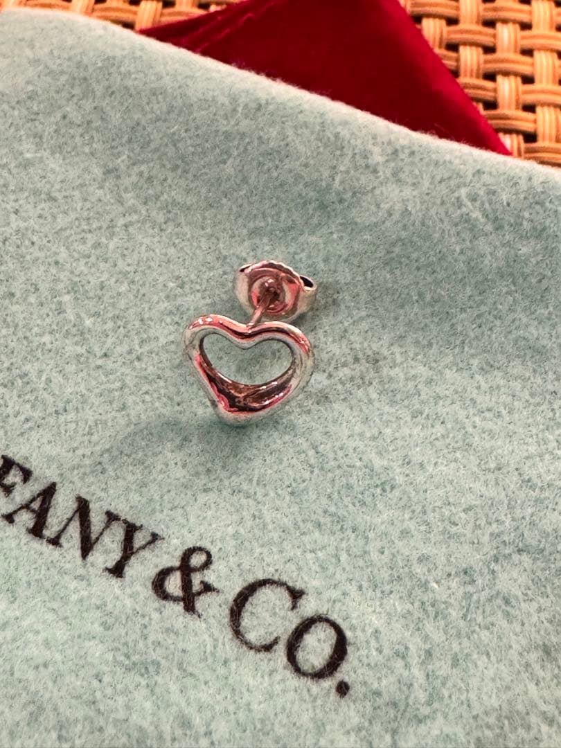 片耳のみ！現物のみ！ティファニーのオープンハート スタッド ピアス！