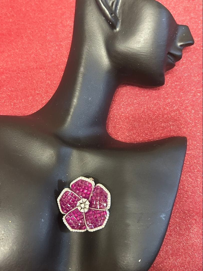 ✨ジュエリーRAmuu❣️ミステリーセッティングルビーブローチ