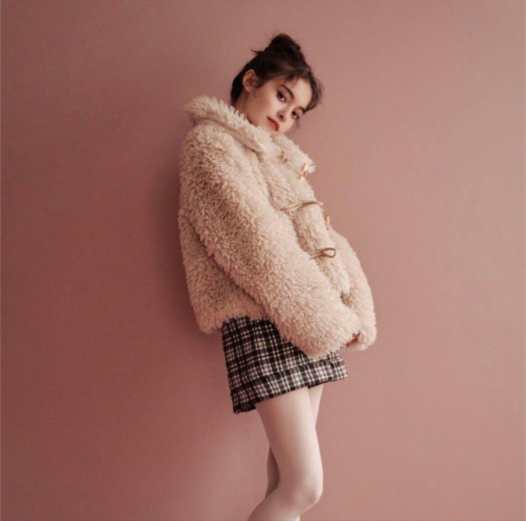 Treatürself プードル ファーコート