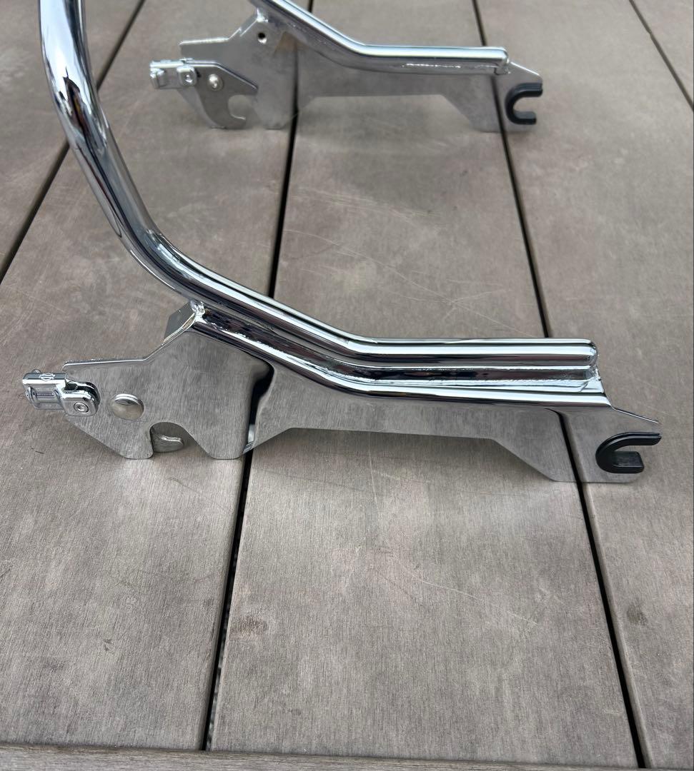 ハーレー　純正　 シーシーバー　バックレスト　ブレイクアウト　ファットボーイ