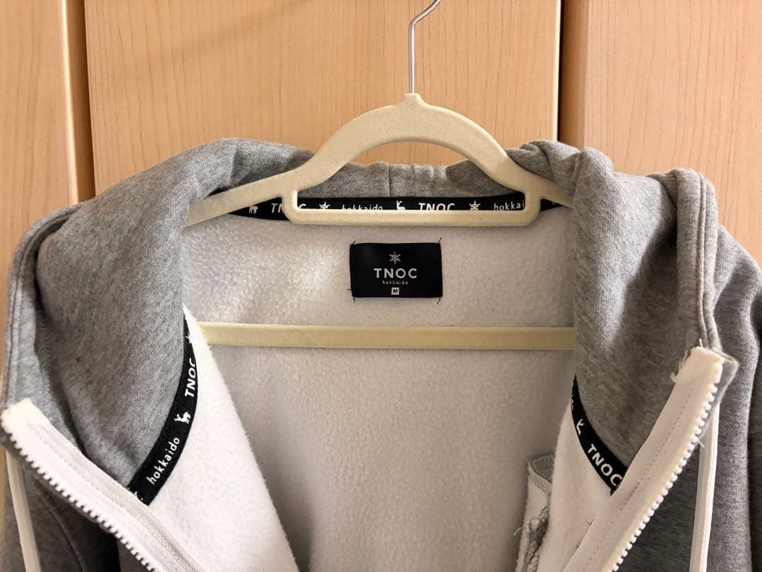【美品】TNOC hokkaido グレージップ裏起毛パーカー Mサイズ
