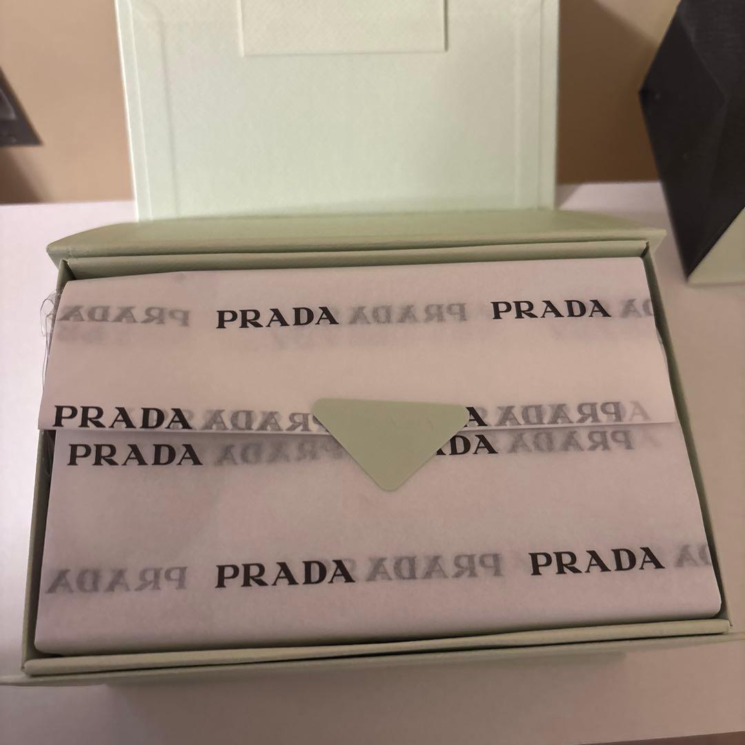 【最終値下げ】PRADAギフトセット