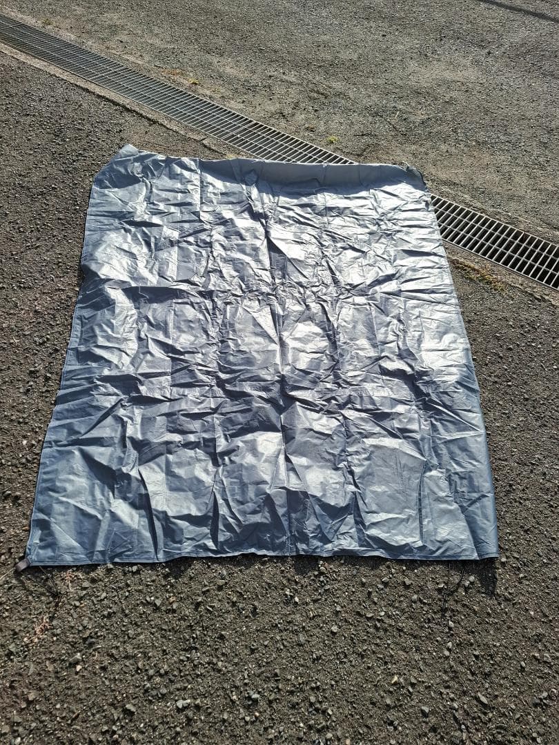 テント（ネイチャーハイク　ハイビー3）　2セット（1セットはポール等損傷あり）