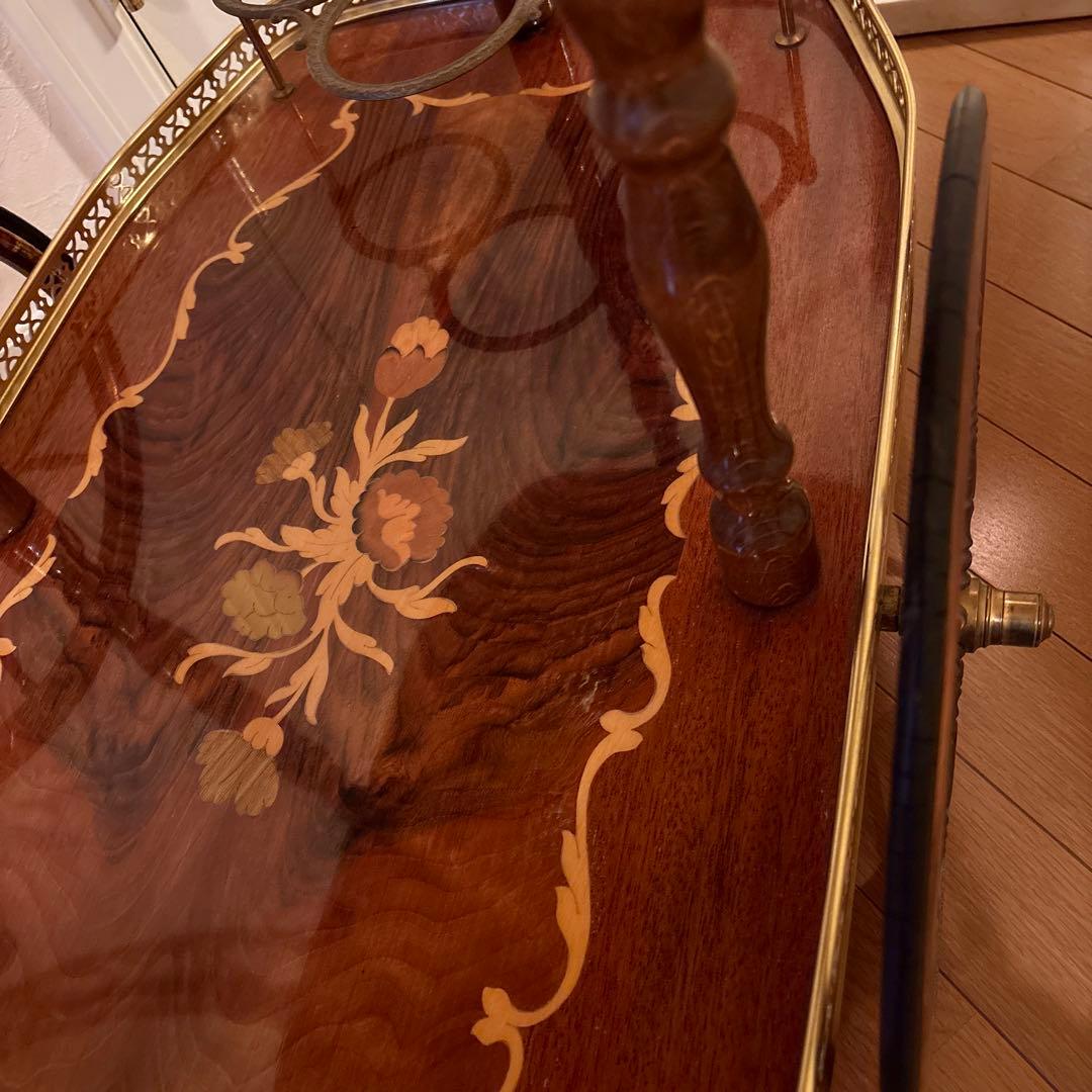 イタリア製 飾り棚 (画像3枚目ベネチアグラスと陶器 花瓶はオマケです)