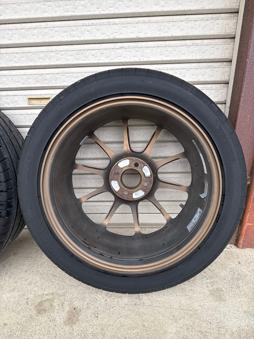 か*な様 RAYS ボルクレーシング ZE40 17インチ