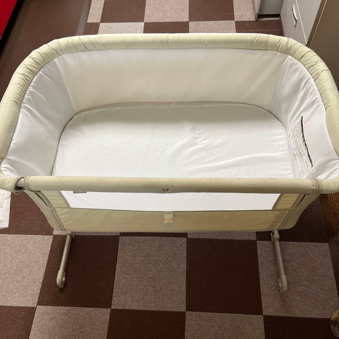 ベッドサイドベッド Soine