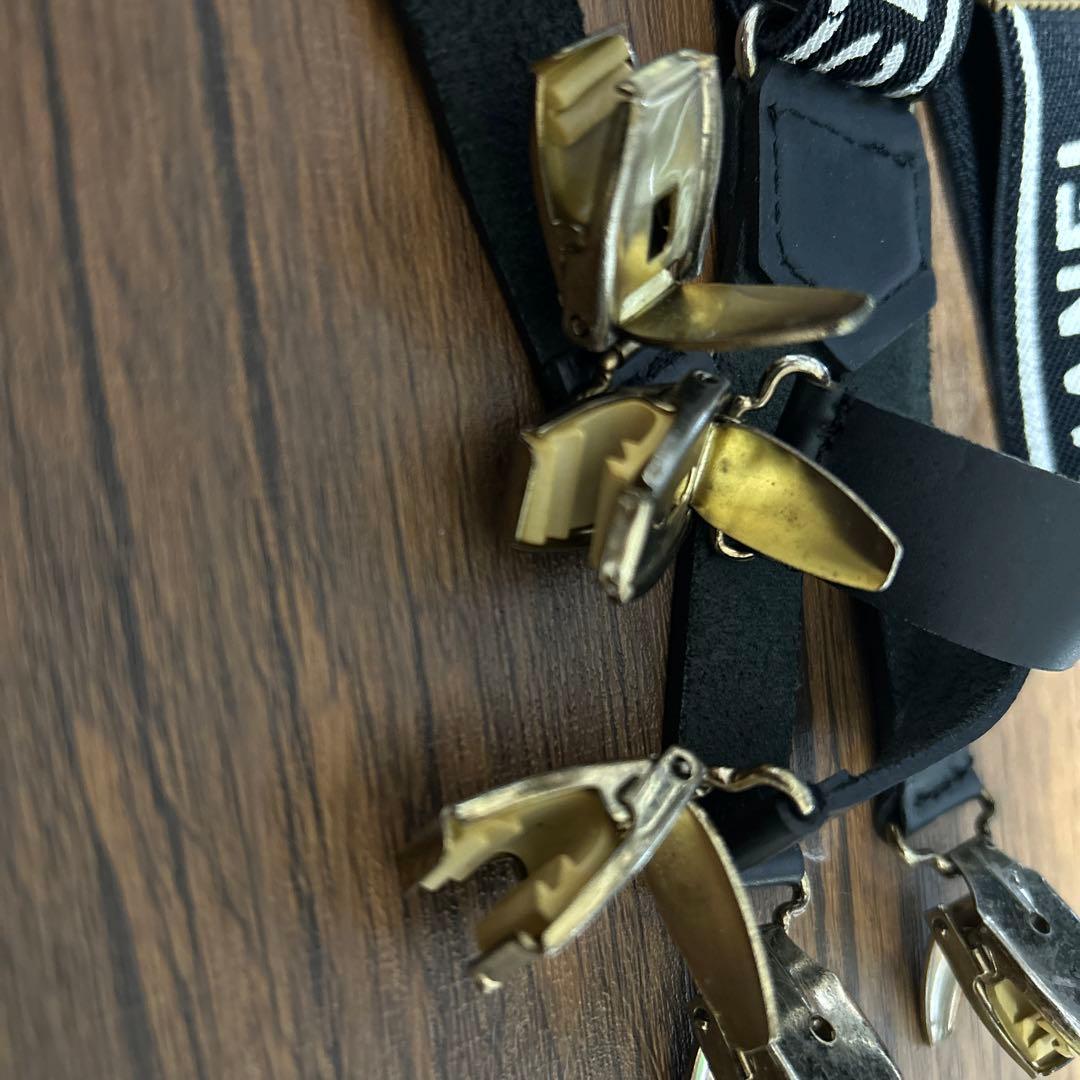 TAKUYA∞着用風　CHANELサスペンダー