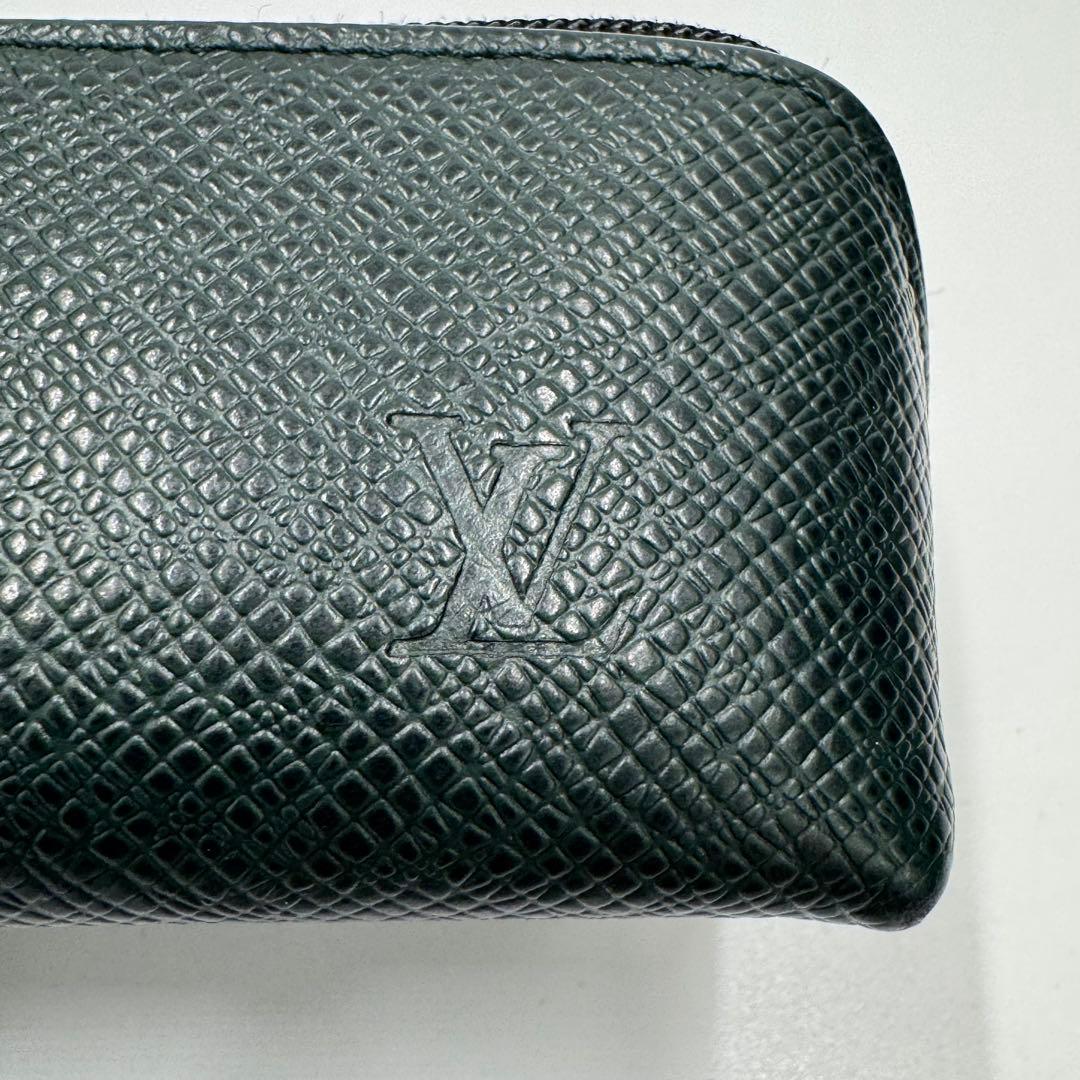 ルイヴィトン タイガ トゥルースペンケース レザー ペンケース ダークグリーン