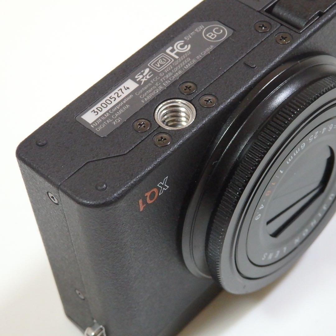 美品　フジフイルム XQ1 ブラック　FUJIFILM