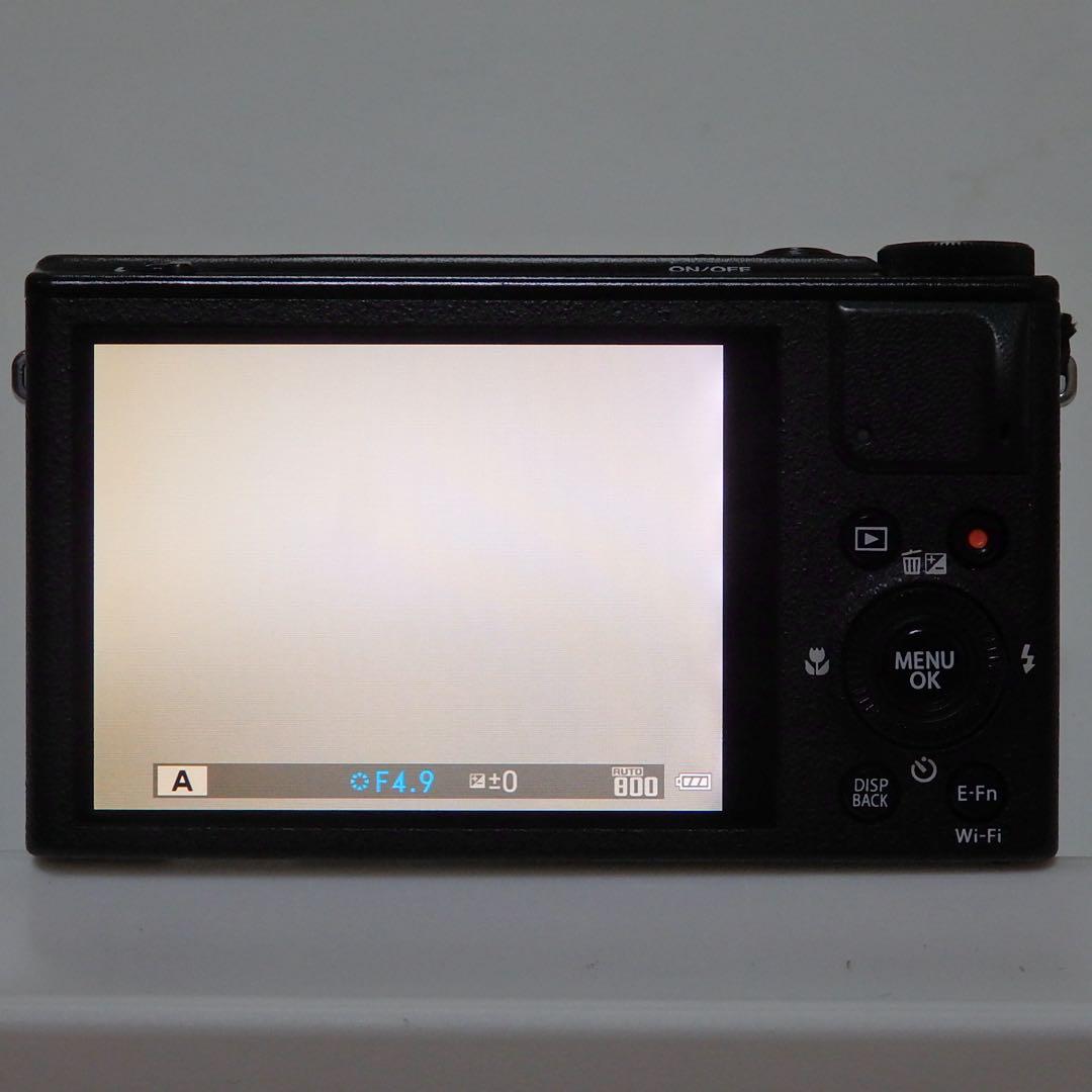 美品　フジフイルム XQ1 ブラック　FUJIFILM