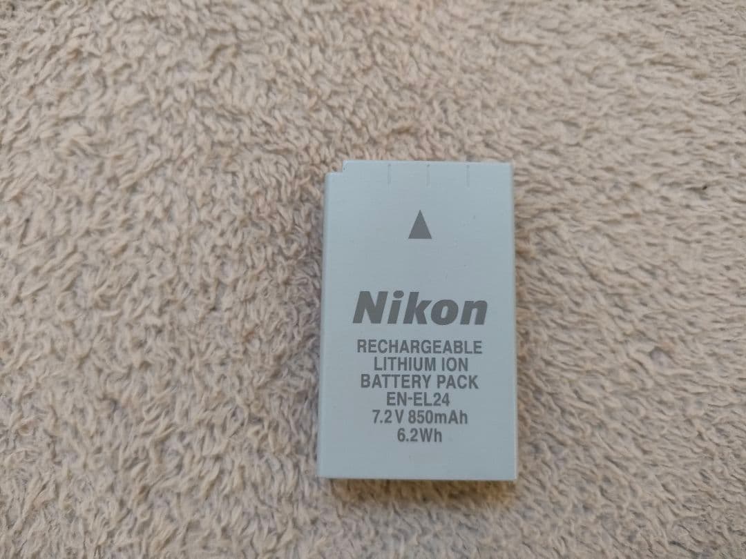 デジタルカメラ Nikon NIKON 1 J5 SILVER