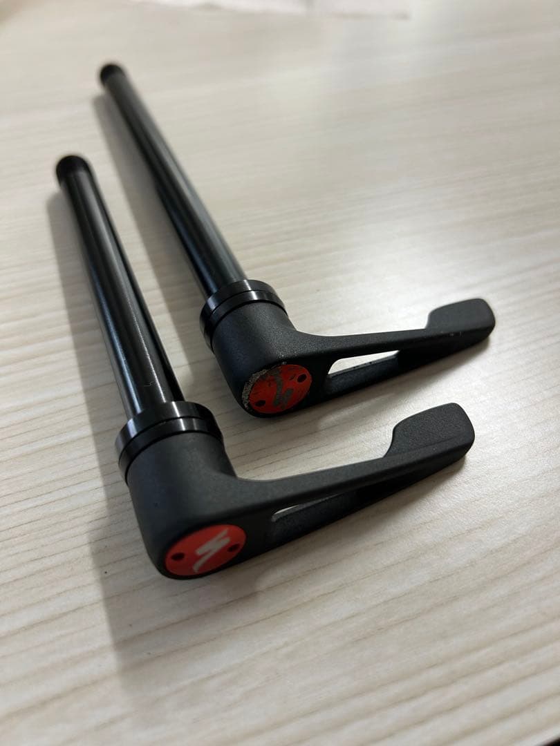 スルーシャフト　取手付き　スペシャライズド