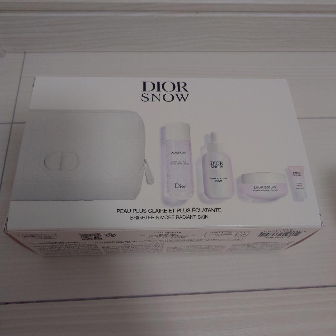 Dior  エッセンススキンケアセット