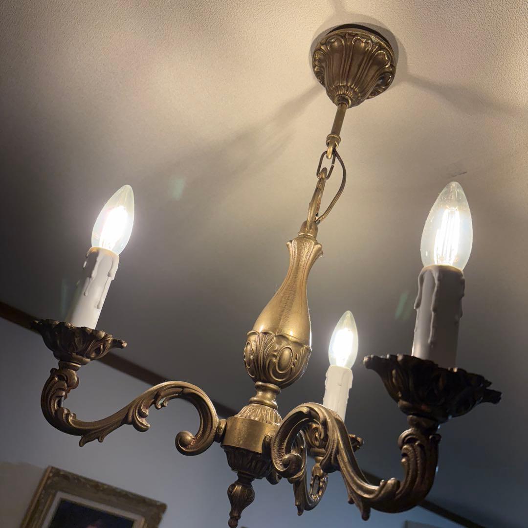 ゴールドシャンデリア フランス製3灯 クラシックスタイル