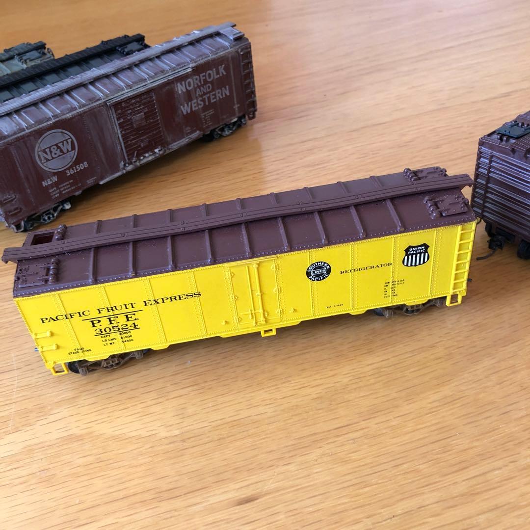 HOゲージ米国型貨物車両９両セット