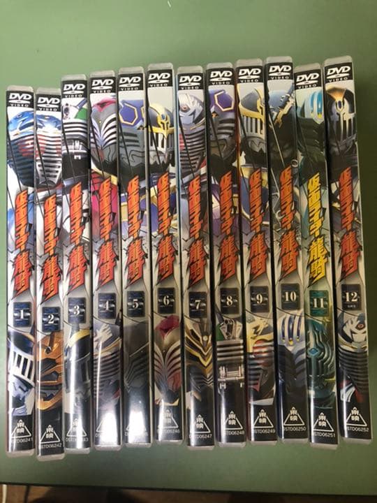 歳末セール　対象商品　仮面ライダー龍騎　　　1〜12巻