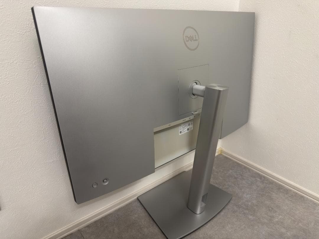 Dell ハイエンド 32 4K USB-C ハブ モニター - U3223QE