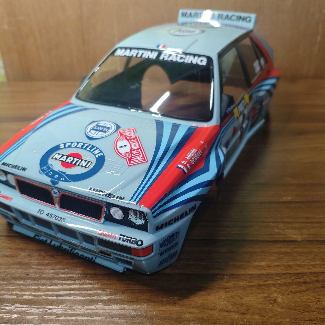 タミヤ　ランチアデルタ　ボディ　コルサグレイ