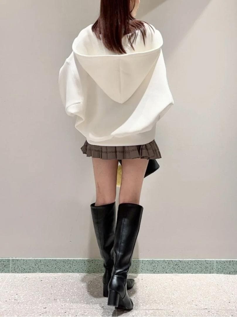 【新品】SNIDEL ボリュームパーカー IVR フリーサイズ