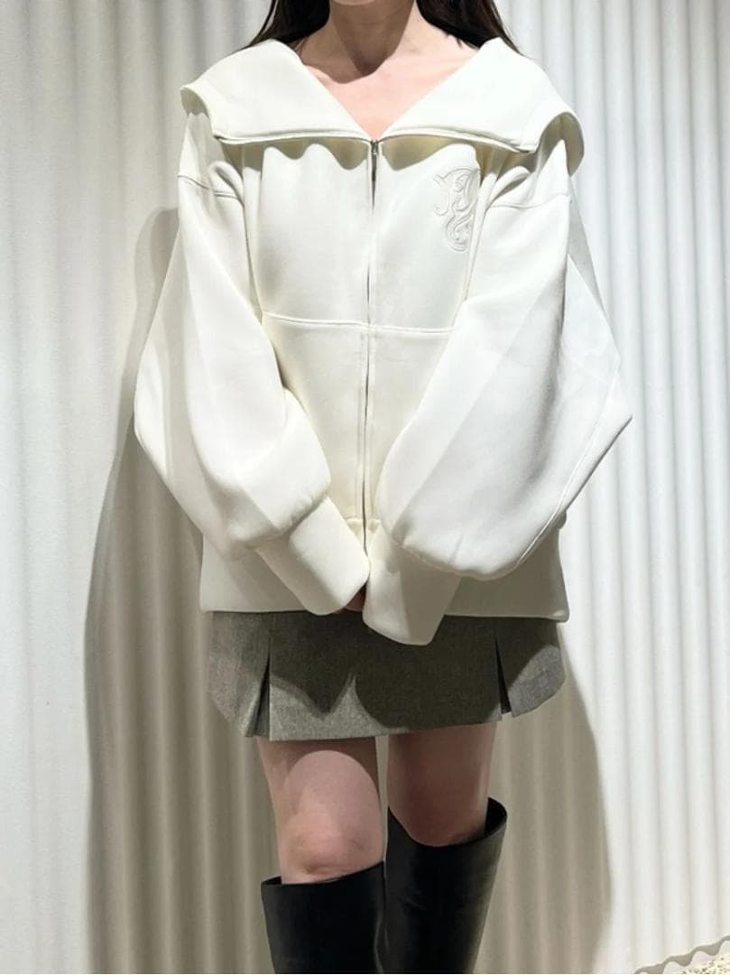 【新品】SNIDEL ボリュームパーカー IVR フリーサイズ