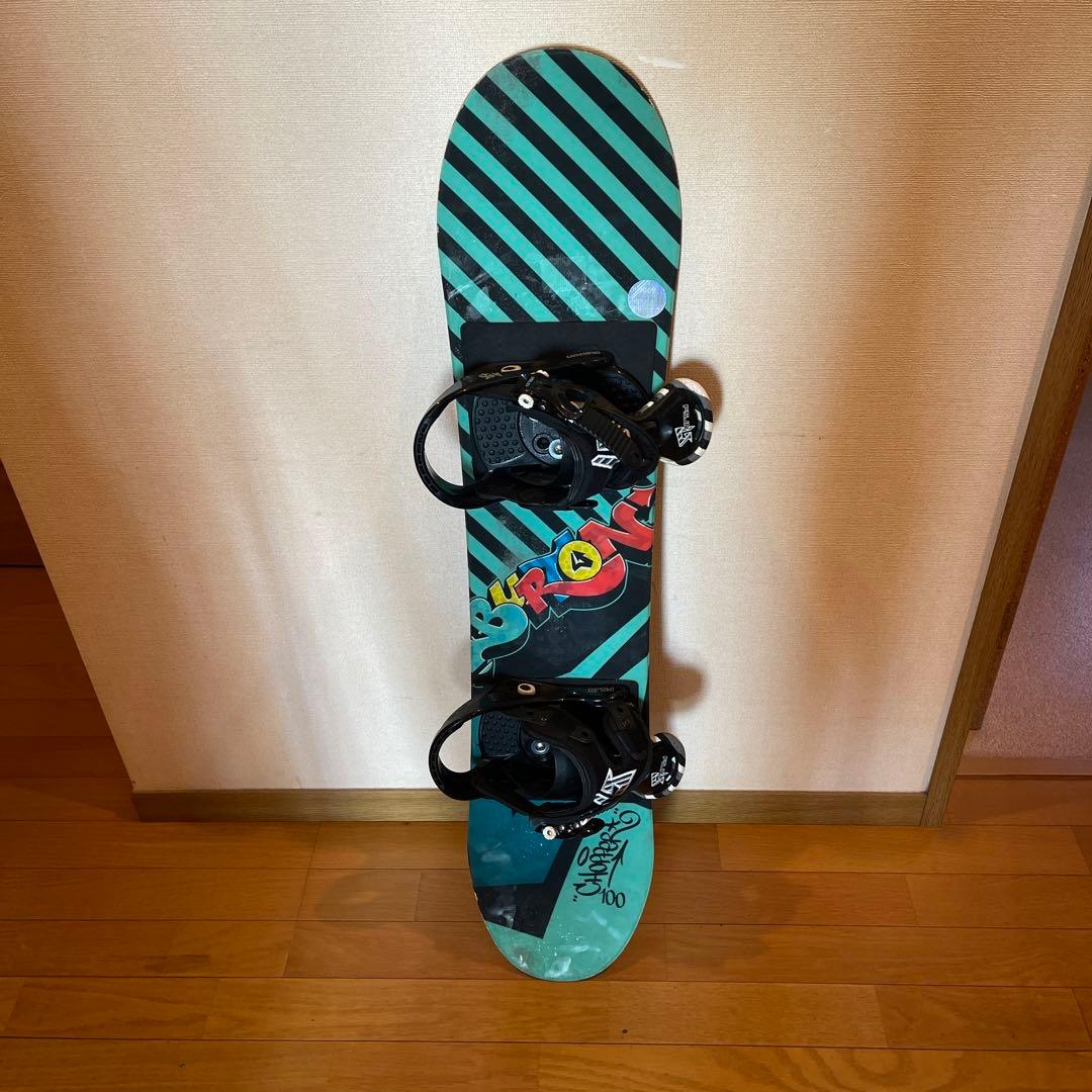 子供用　スノーボード 青黒ストライプ バインディング付き