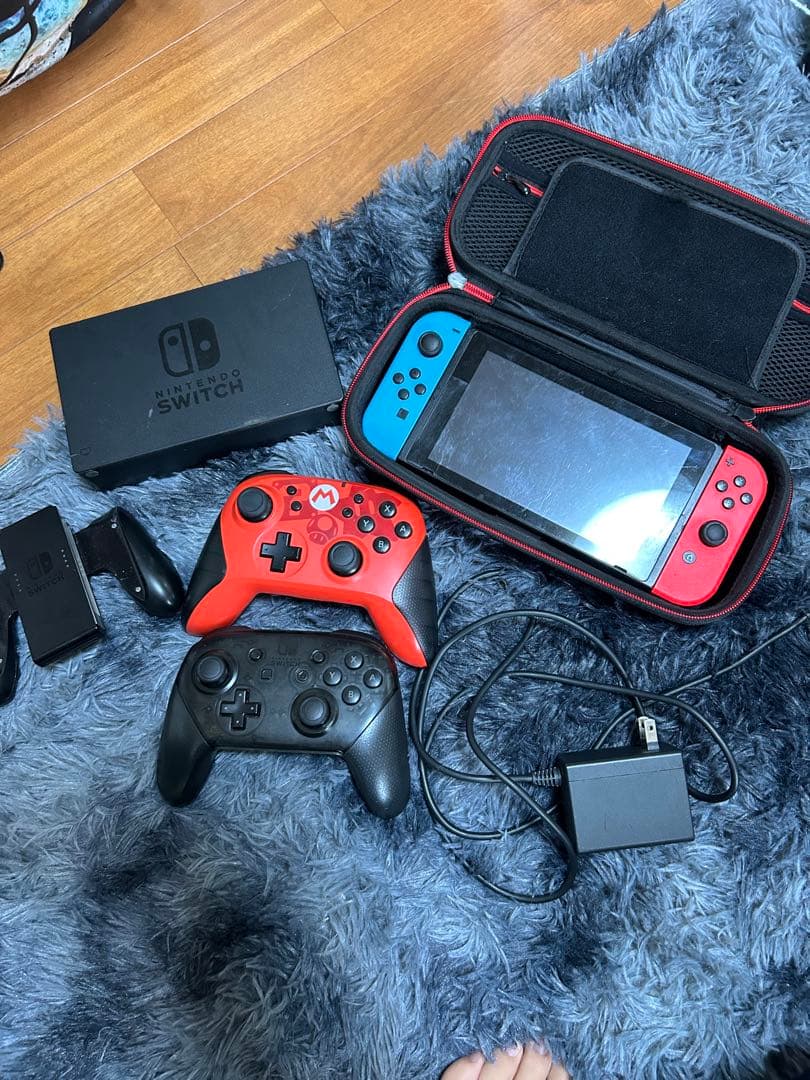 Nintendo Switch 本体 &プロコン2種類など