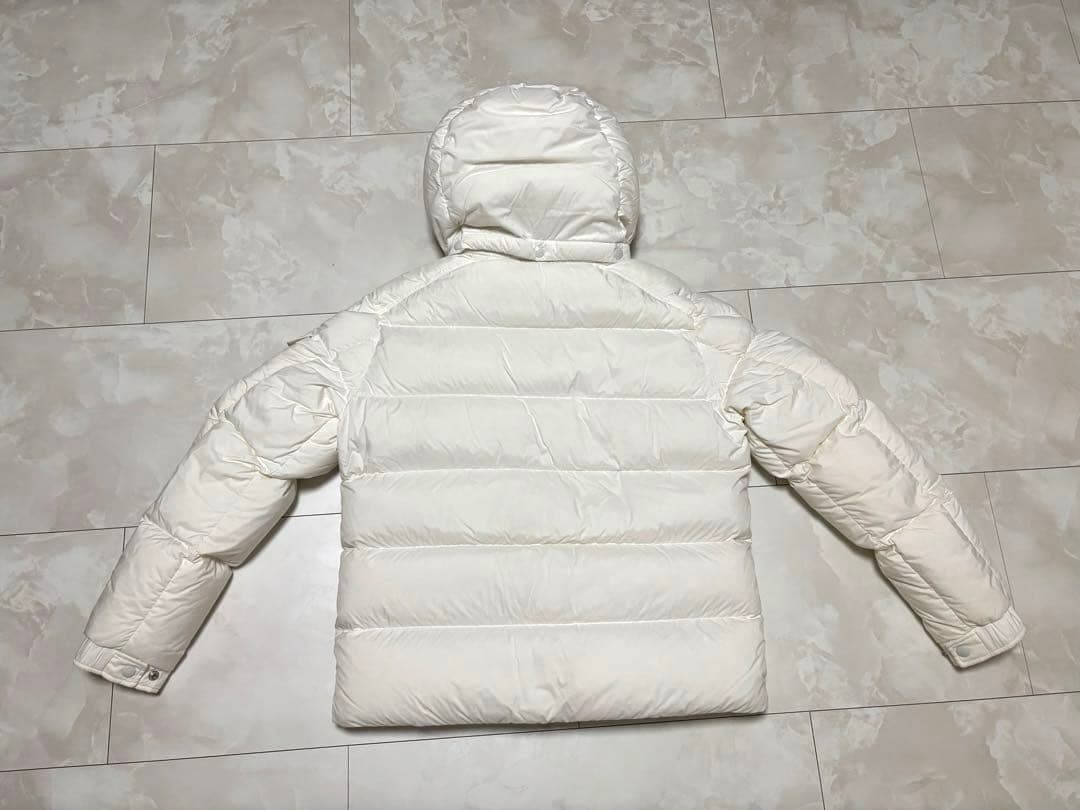 ジャケット・アウター MONCLER VEZERE