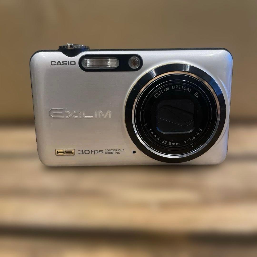 CASIO EXILM デジカメ