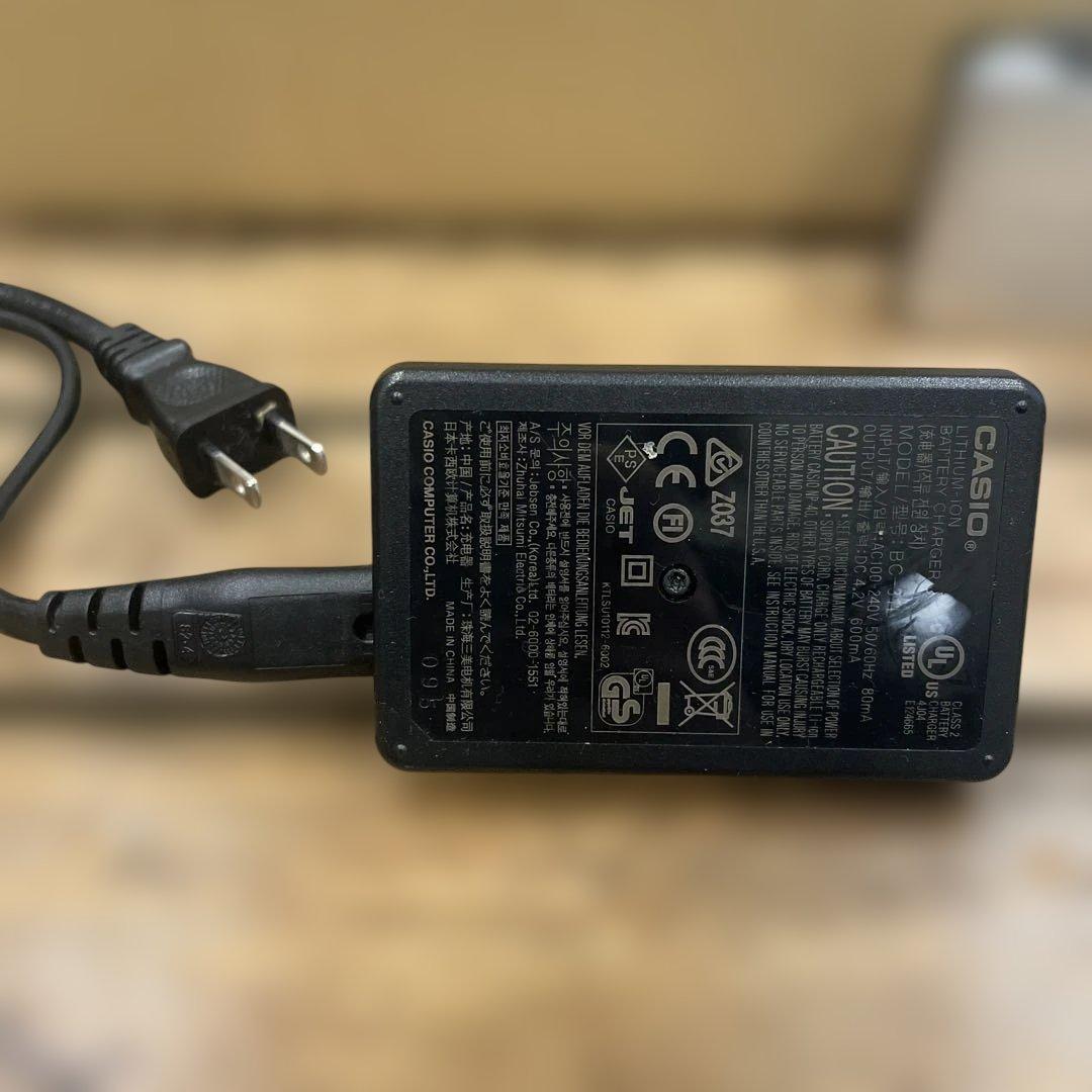 CASIO EXILM デジカメ