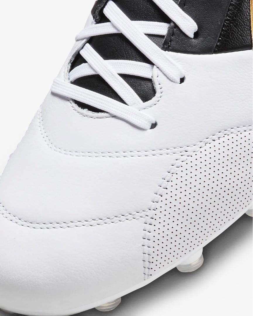 ナイキ プレミア III FG