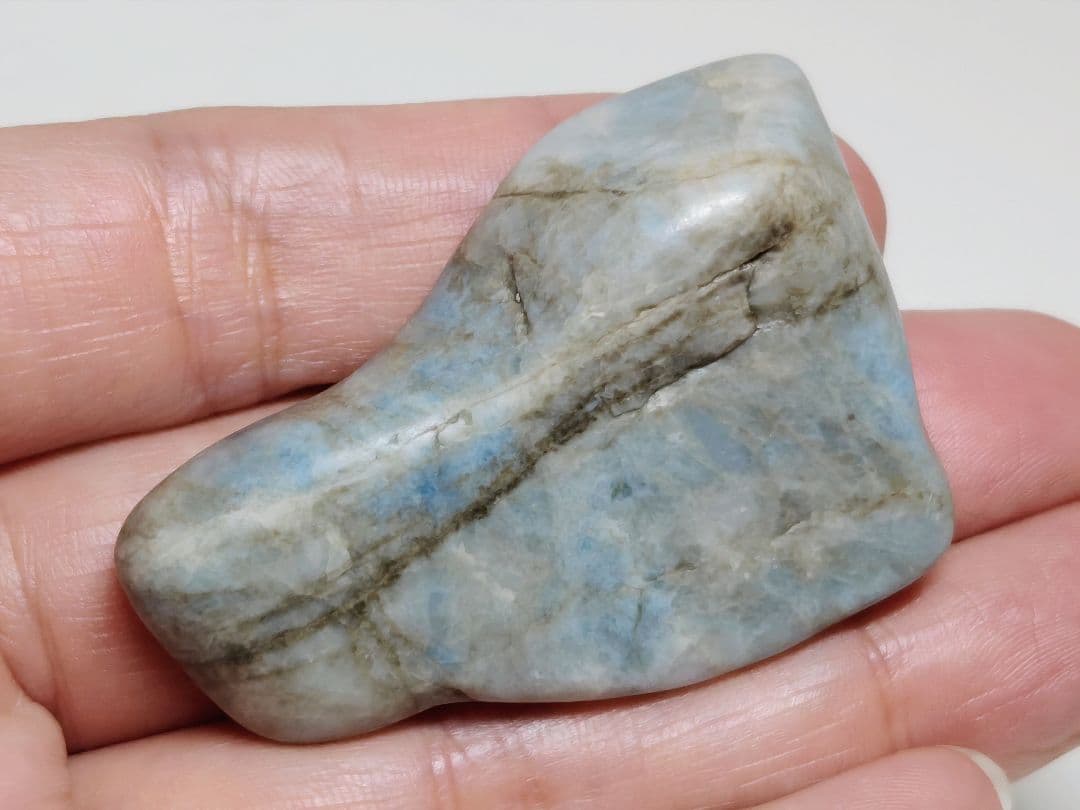 コン沢 41g 翡翠 ヒスイ 原石 鑑賞石 自然石 誕生石 鉱物 鉱石 水石