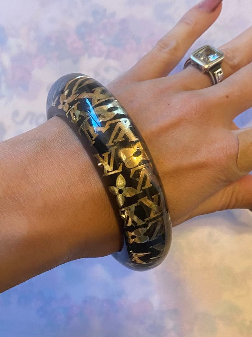 Louis Vuitton モノグラム バングル ブラック アンクルージョン