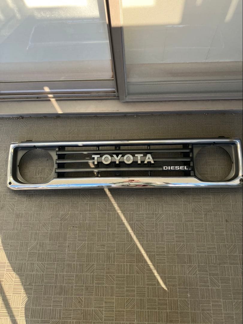 トヨタ　ランクル70フロントグリル　PZJ70.77.HZJ77HV