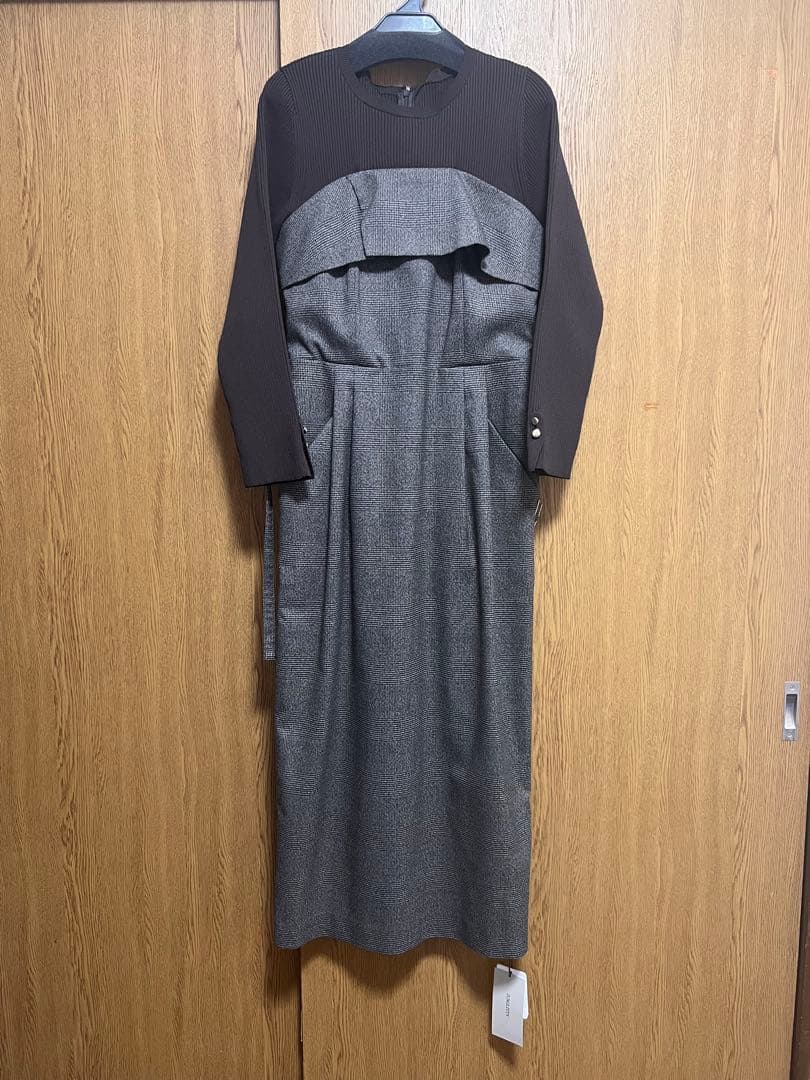 JUSGLITTY ベアドッキングワンピース 茶　新品タグ付き