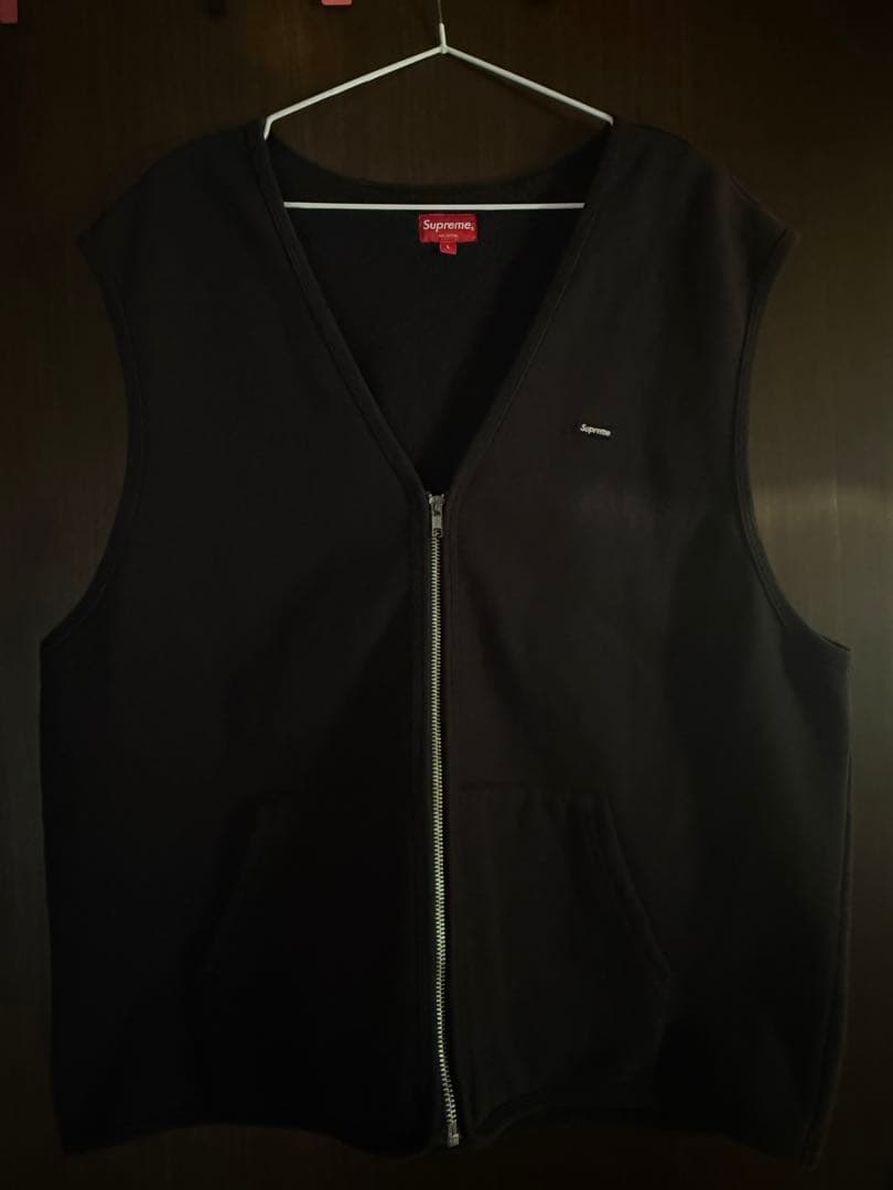 Supreme ブラック ベスト Lサイズ