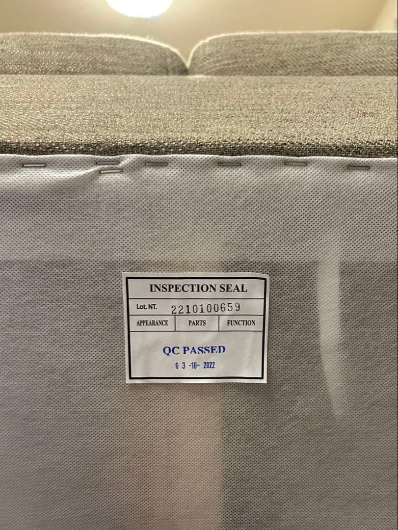 ✨ SALE 中・良品✨3人掛け布張りソファ+クッション付き