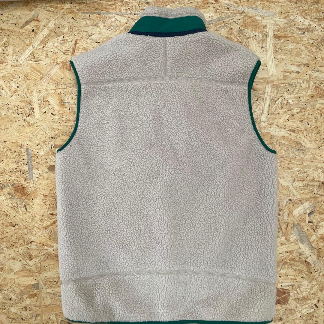 Patagonia フリースベスト アイボリー/グリーン