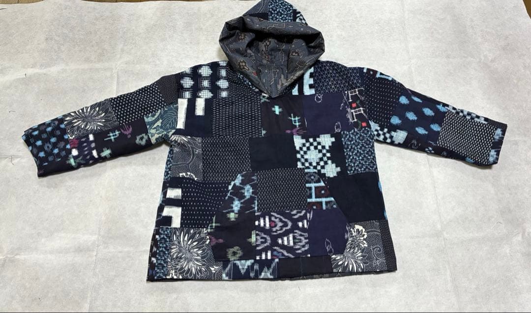 古布リメイク絣パッチワーク／大島紬のリバーシブルのパーカー