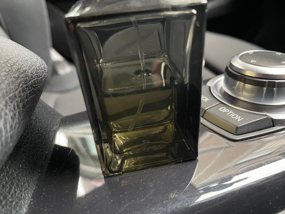 正規箱ありTOMFORD OUDWOOD Eau de Parfum 50ml