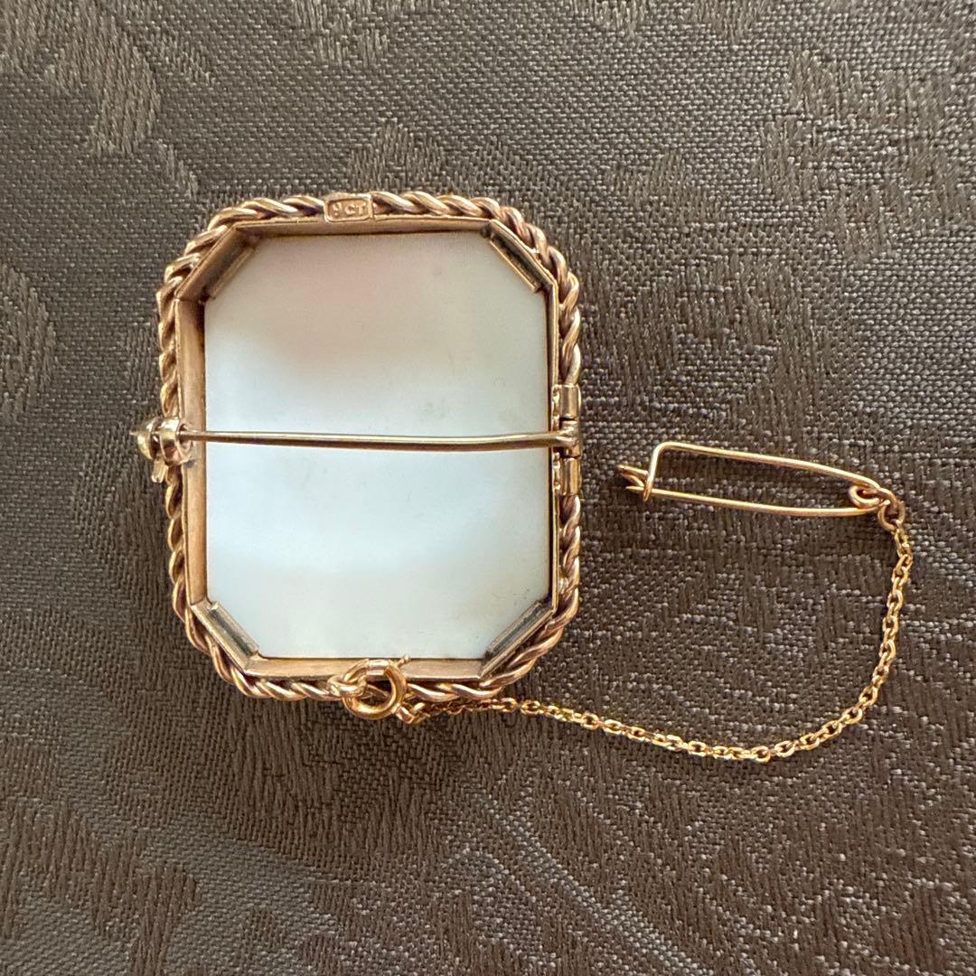 【アンティーク】9金刻印 シェルカメオブローチ英国製、逸品！ 最終価格、匿名発送