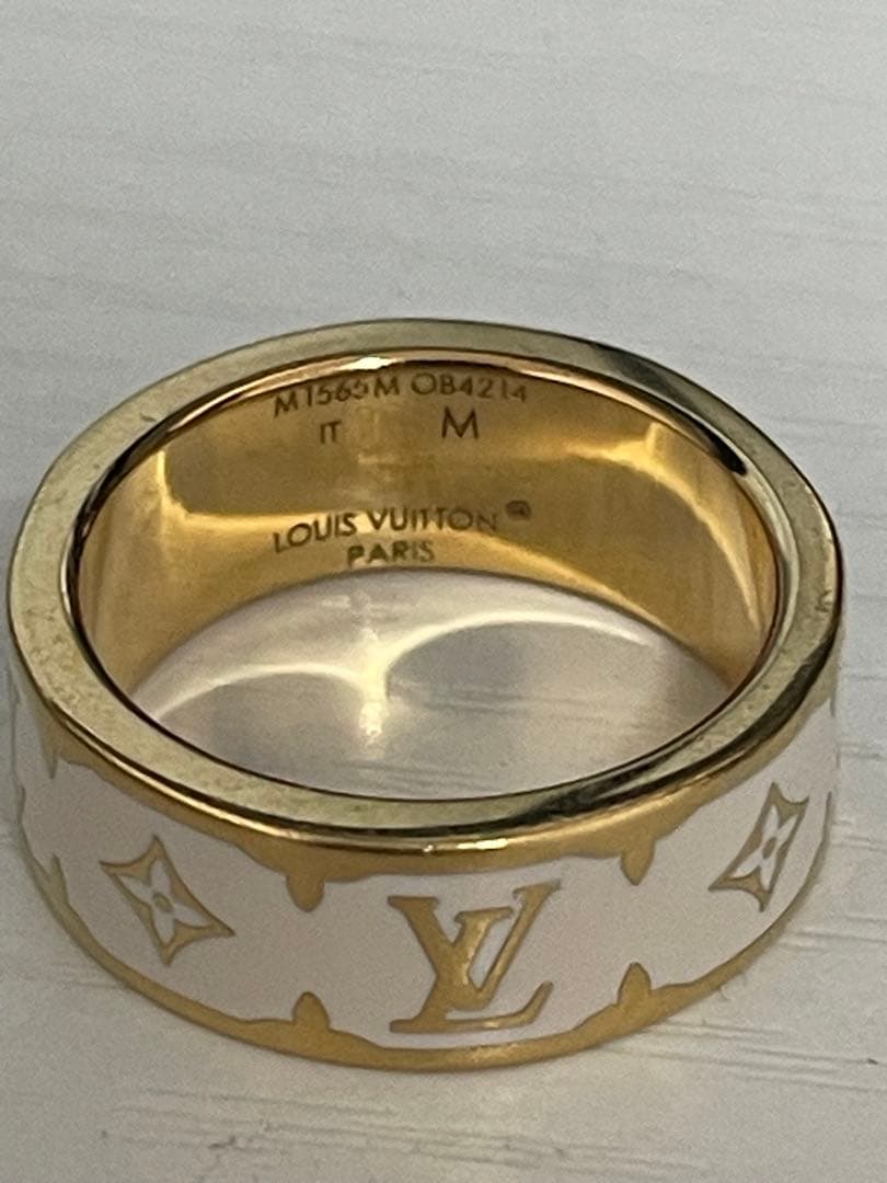 Louis Vuitton ホワイト モノグラムチャーム M1565S