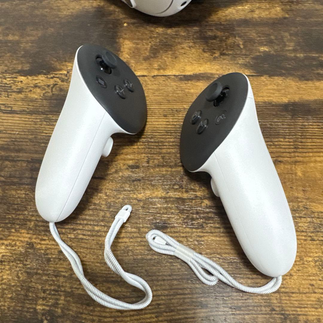 ほぼ未使用　美品　 quest3 512GB eliteストラップ付き